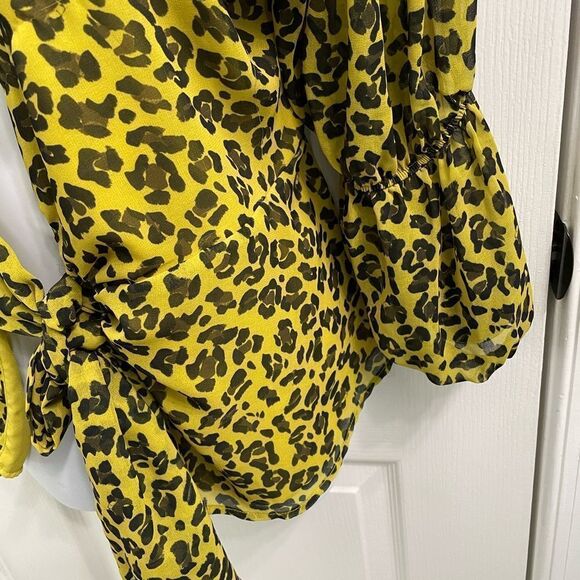 Sweet Pea New York & Company by Stacy Frati Animal Print Blouse - Picture 9 of 10